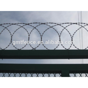 Fence usage high tensile strength hot dip galvanized razor barbed wire